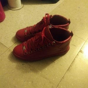 Balenciaga red areana